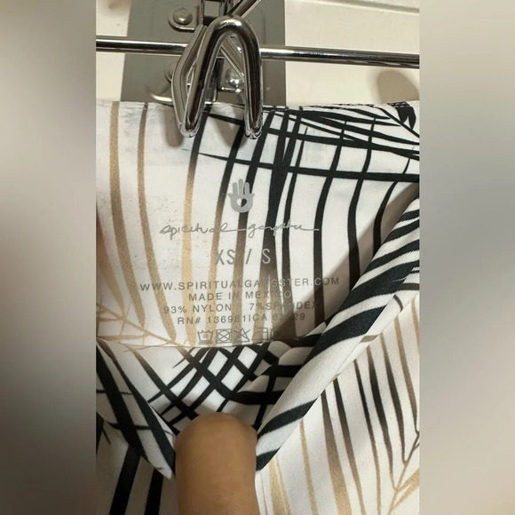 NWT Spiritual Gangster Black White Gold Leggings XS/S - Picture 4 of 4